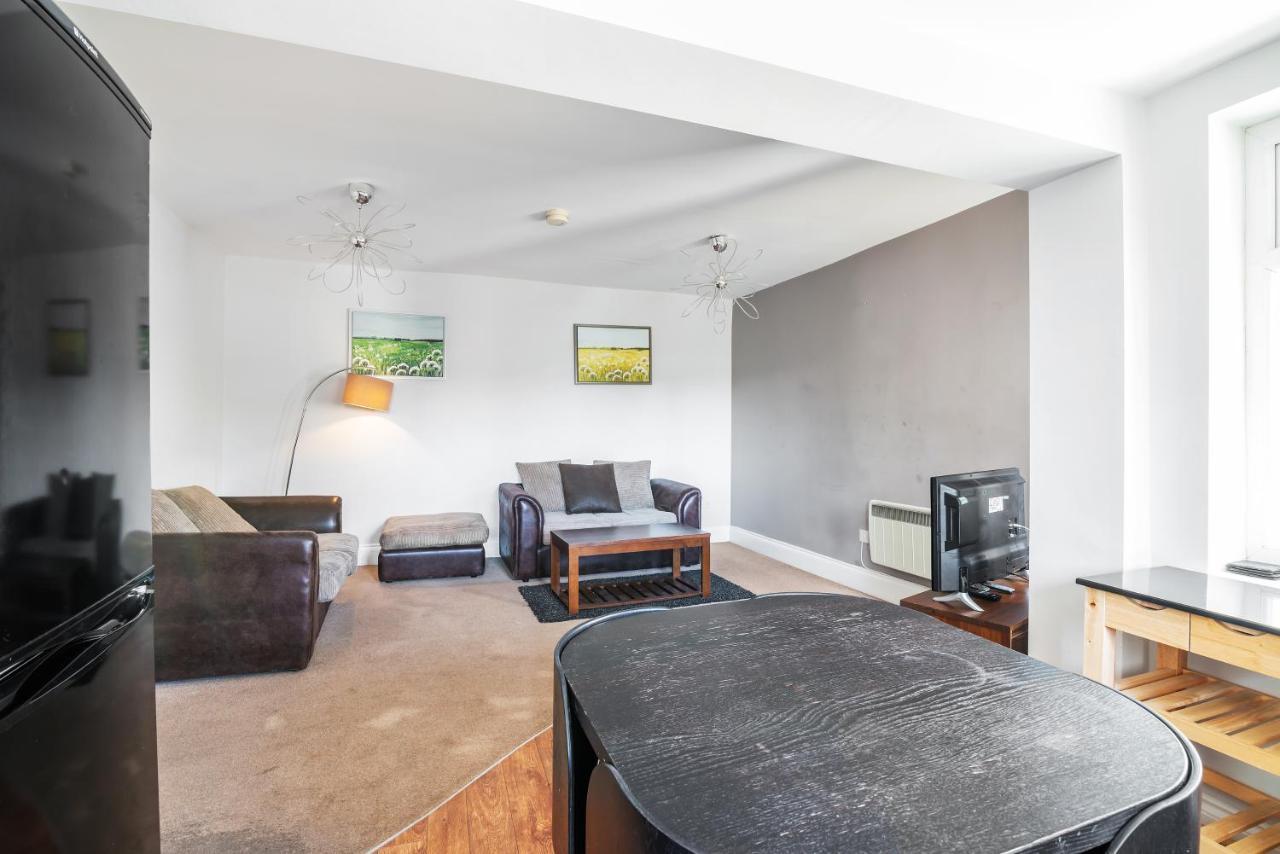 Weatherhead Lodge - Modern And Sleek Derby Apartment Exterior foto
